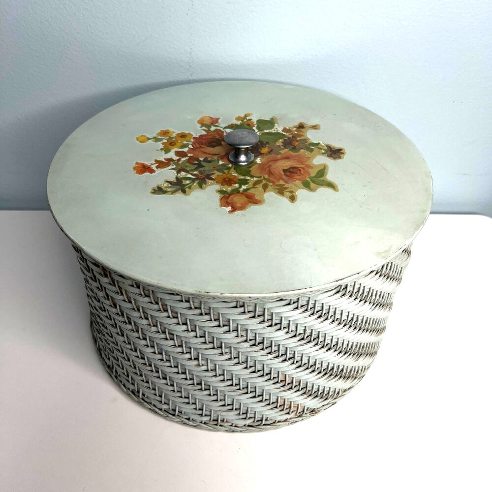 Vtg 60s Harvey Wicker Woven Lidded Sewing Basket  Box Cottage Floral Top Decal